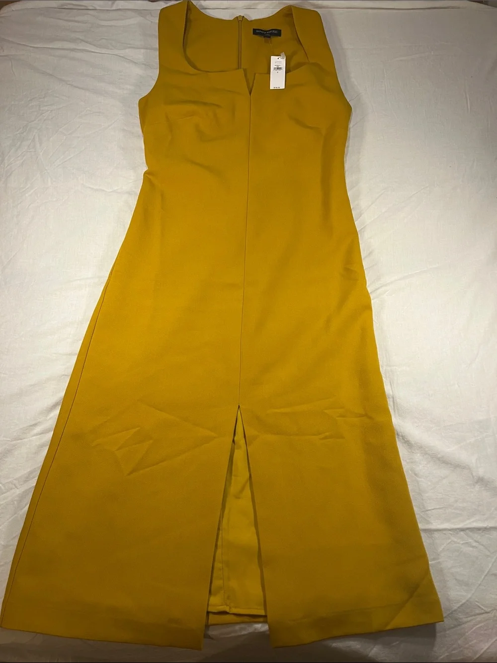 NWT Banana Republic Sleeveless Notch-Neck Midi Sheath Dress Mustard Yellow